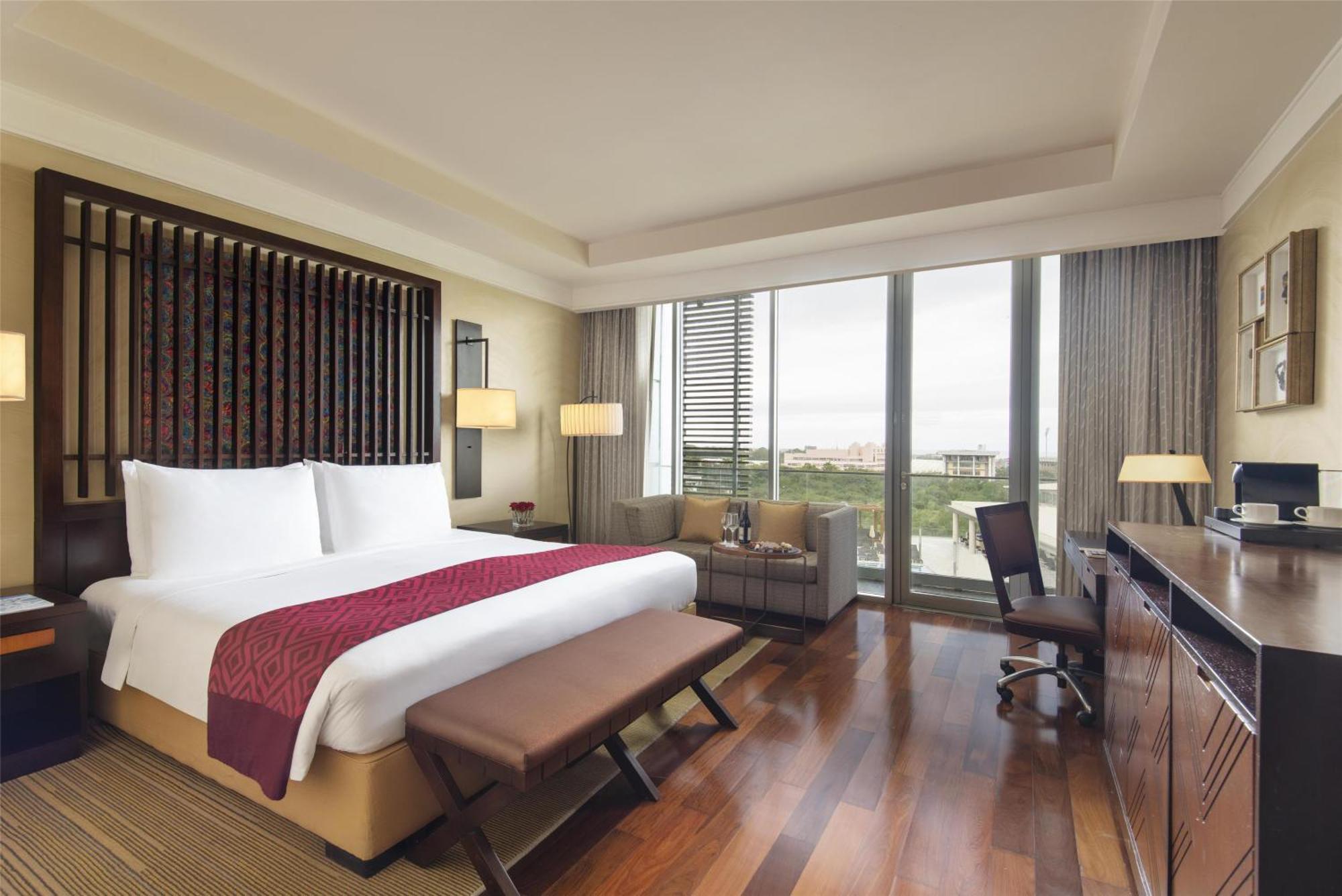 Executive Room 1 King Bed