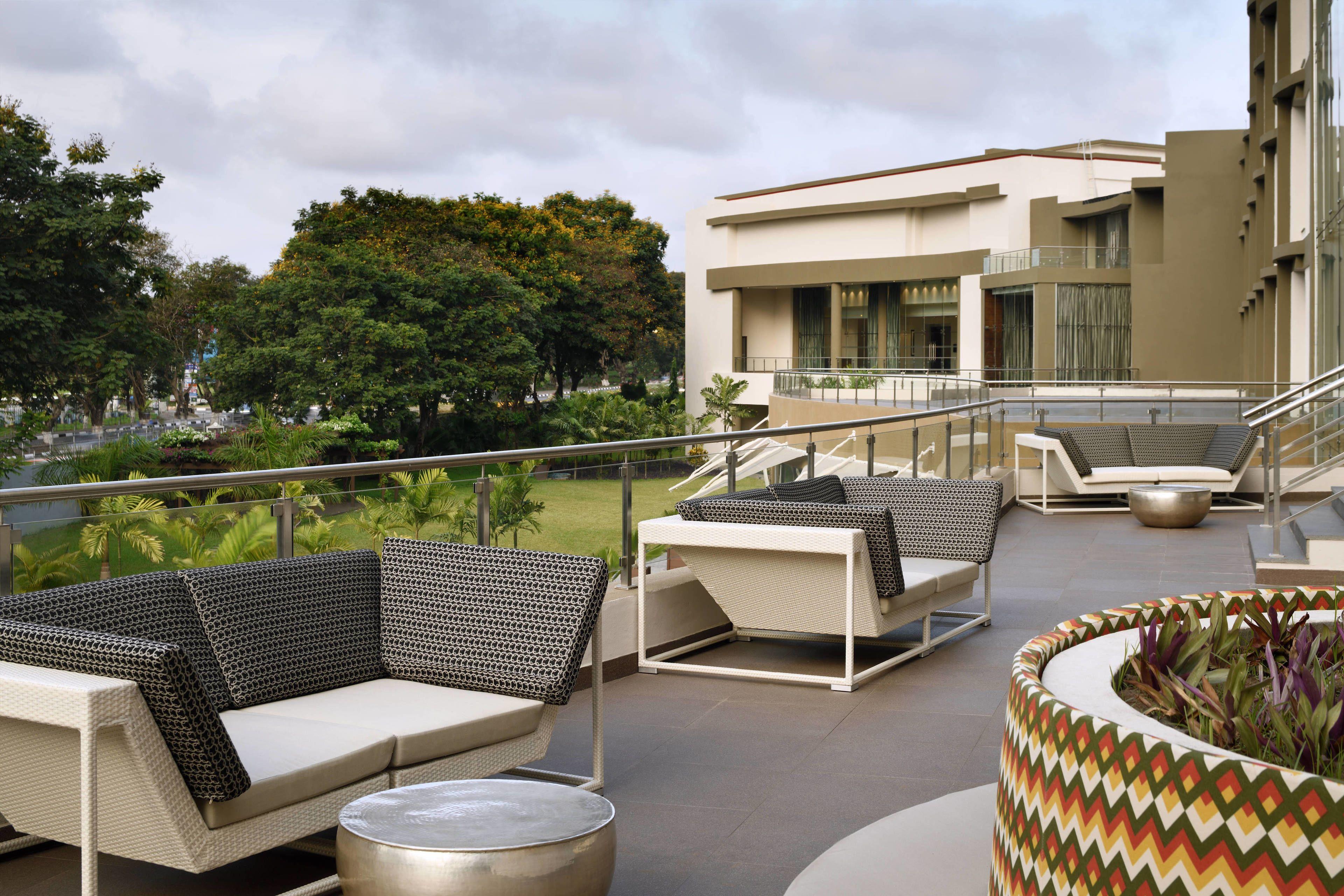 Club Lounge Access 1 Bedroom Junior Suite 1 King