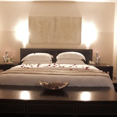 Oak Plaza Hotels East Airport-3